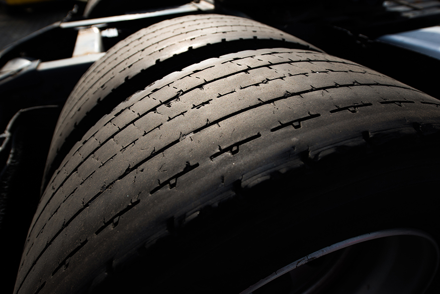  Governo zera imposto de importação de pneus para transporte de carga